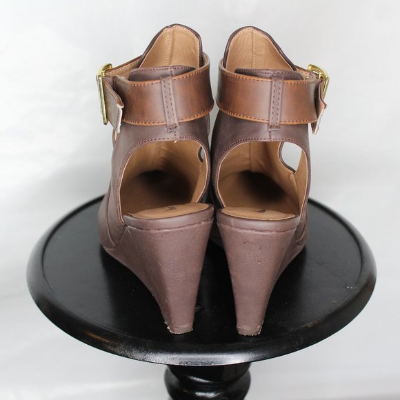 Brown booties - Picture 3 of 3